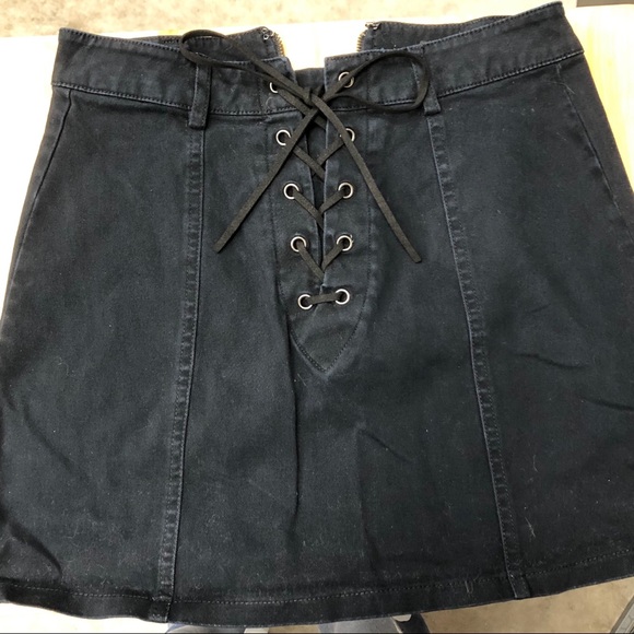 Forever 21 Dresses & Skirts - Forever 21 Black Denim Mini Skirt